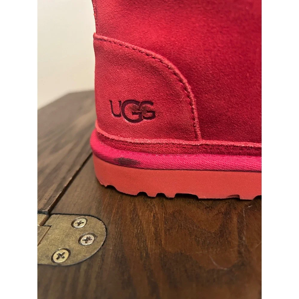 UGG Red Suede Chukka Boots Men's 11 Sheepskin lined Ankle Lace up